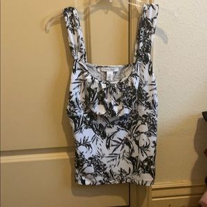 White House black market size medium